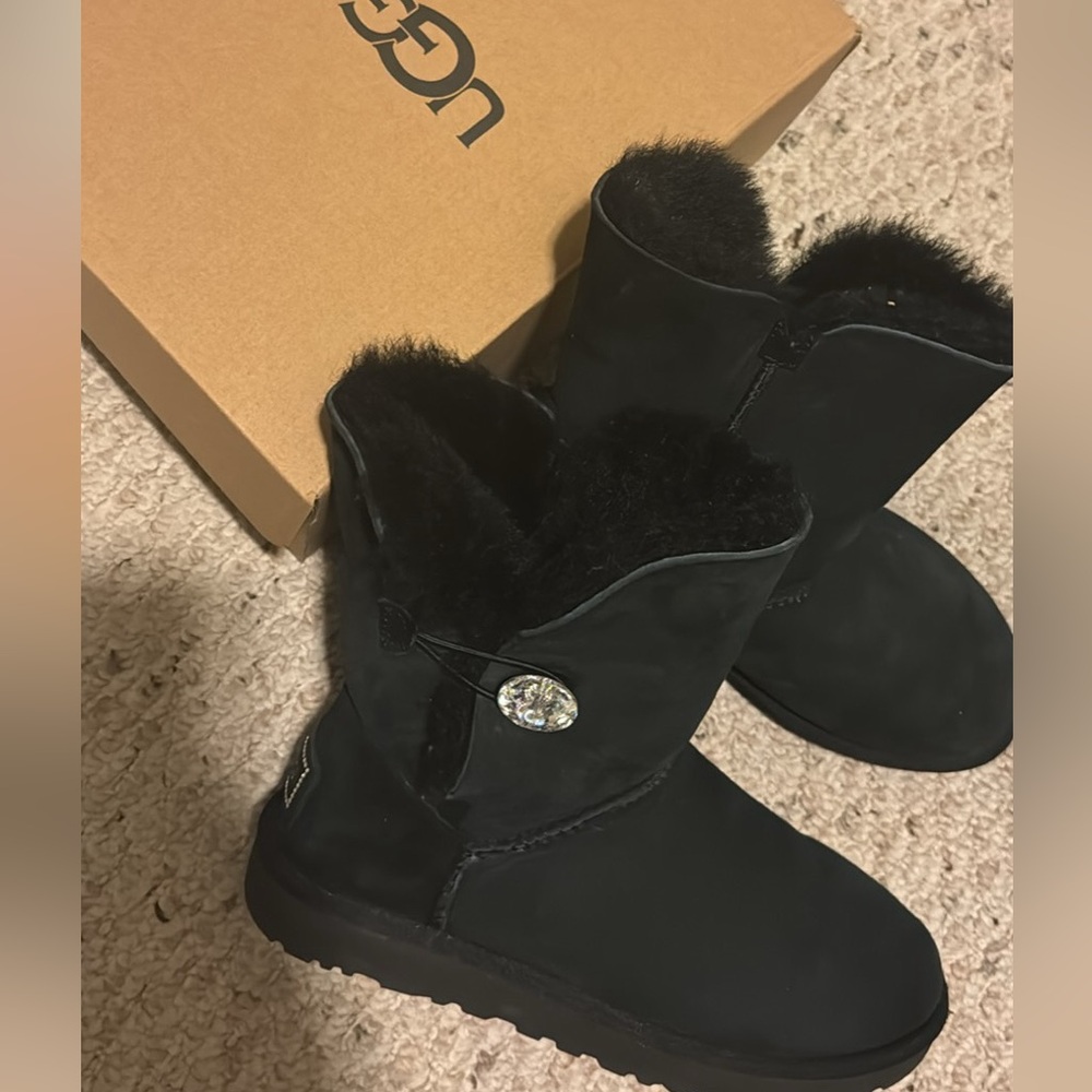 UGG Women's Black Winter Boots